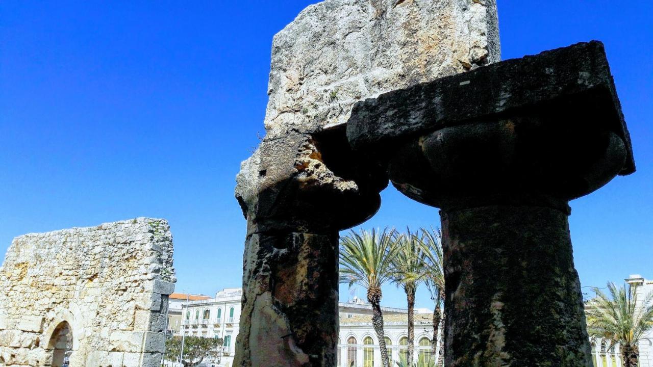 Elegante Appartamento In Palazzo Storico Ortigia Syrakus Exterior foto