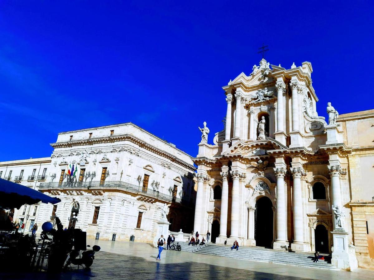 Elegante Appartamento In Palazzo Storico Ortigia Syrakus Exterior foto
