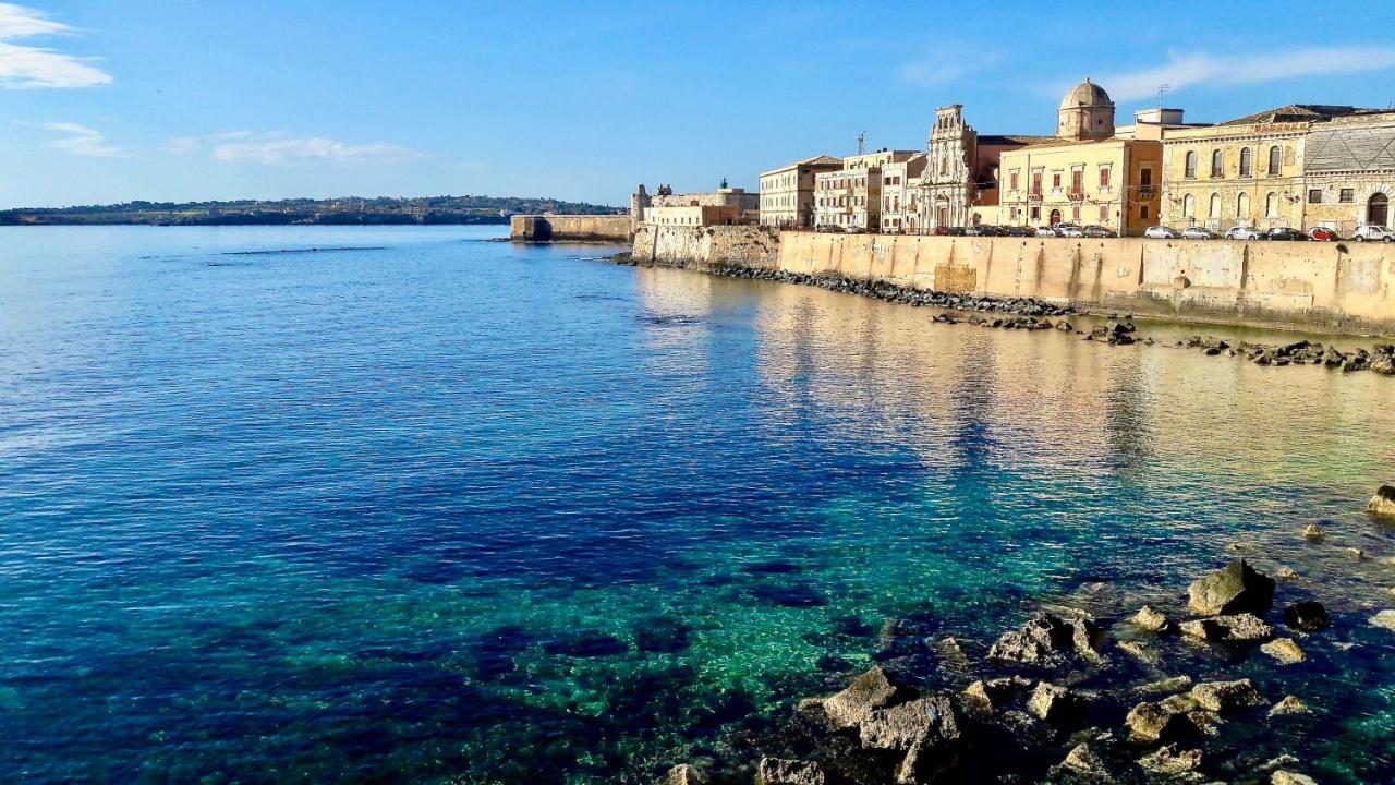 Elegante Appartamento In Palazzo Storico Ortigia Syrakus Exterior foto