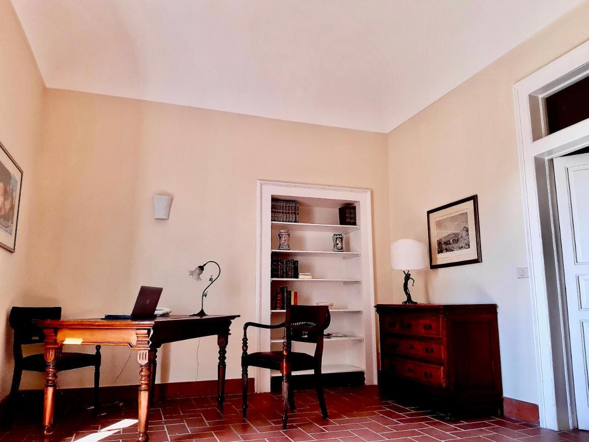 Elegante Appartamento In Palazzo Storico Ortigia Syrakus Exterior foto