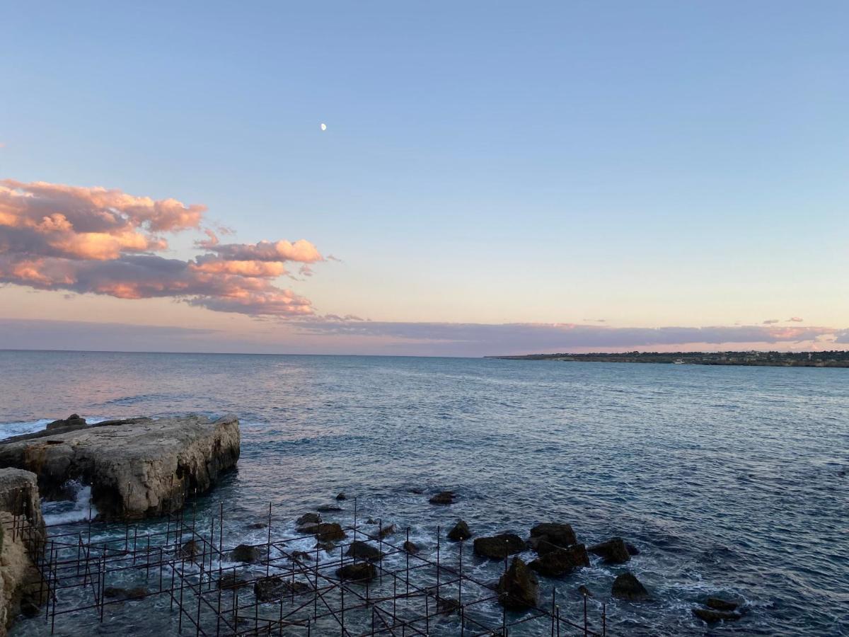 Elegante Appartamento In Palazzo Storico Ortigia Syrakus Exterior foto