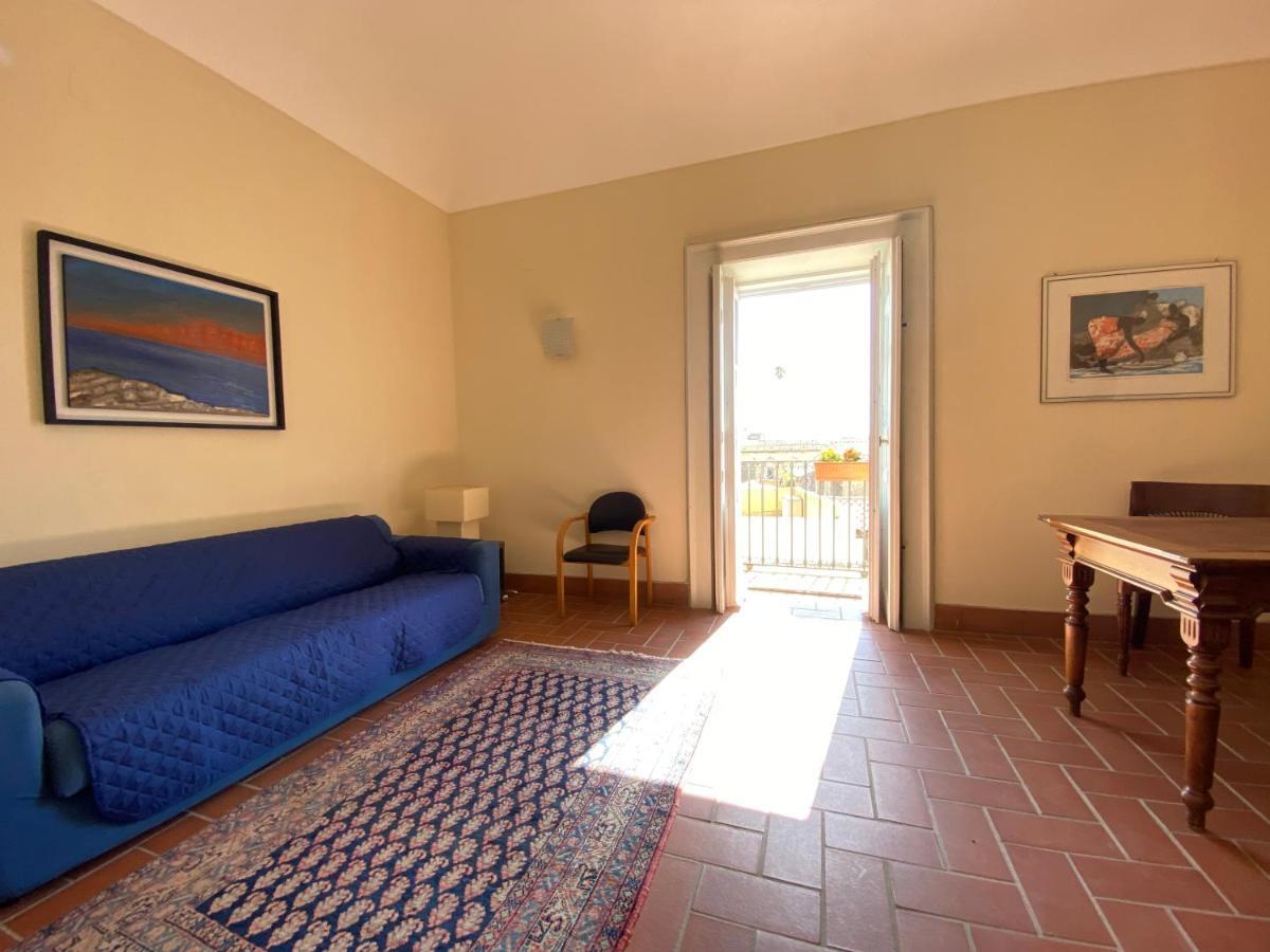 Elegante Appartamento In Palazzo Storico Ortigia Syrakus Exterior foto